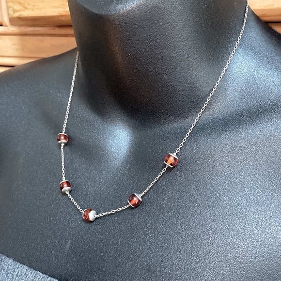 Vintage 925 Sterling Silver Honey Amber Bead Station Necklace - Picture 3 of 8